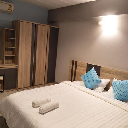Rinrada Place Hotel Ubon Ratchathani Exterior photo