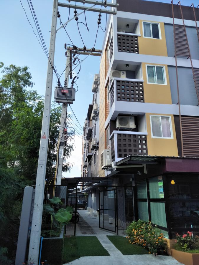 Rinrada Place Hotel Ubon Ratchathani Exterior photo