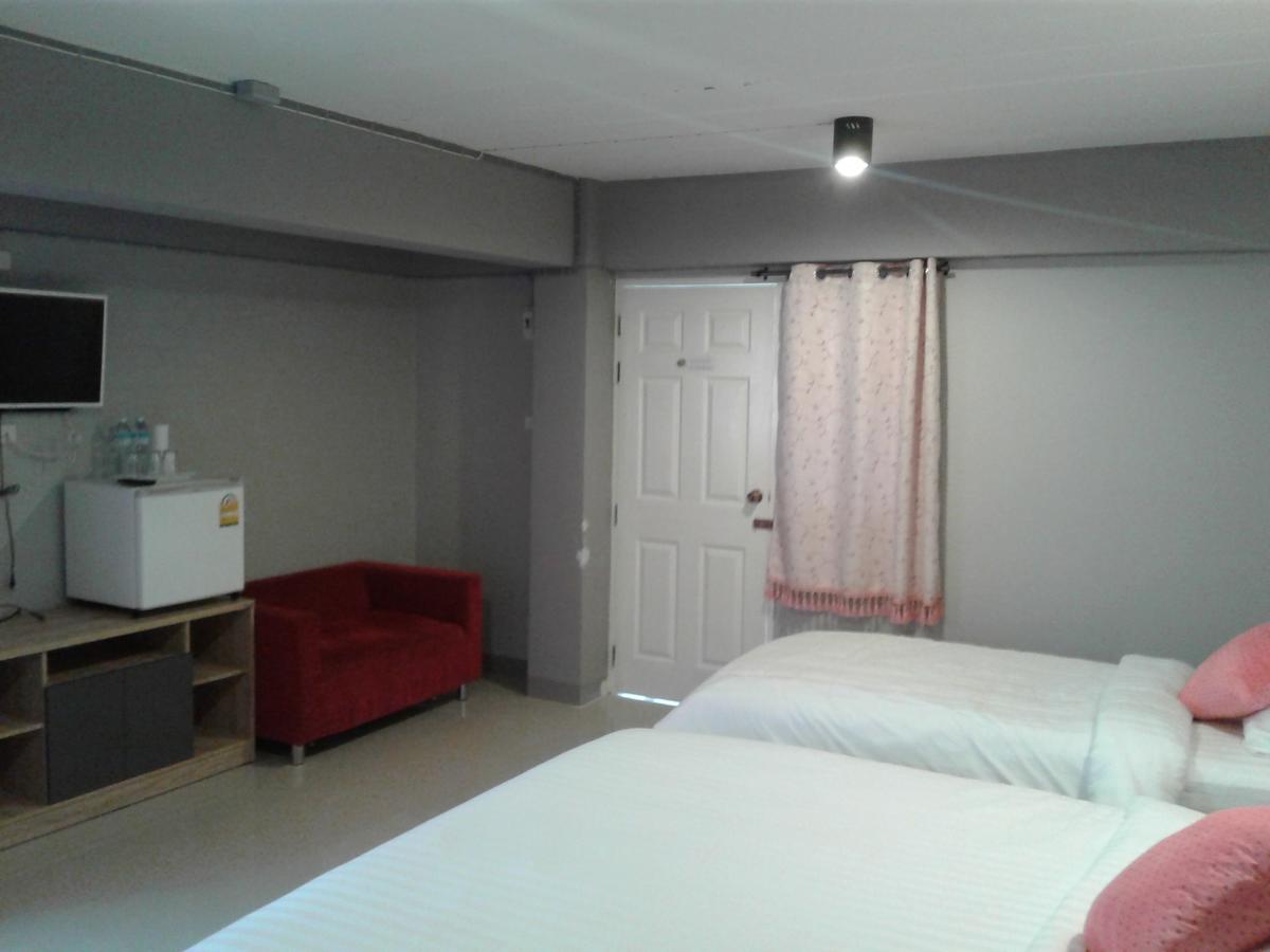 Rinrada Place Hotel Ubon Ratchathani Exterior photo