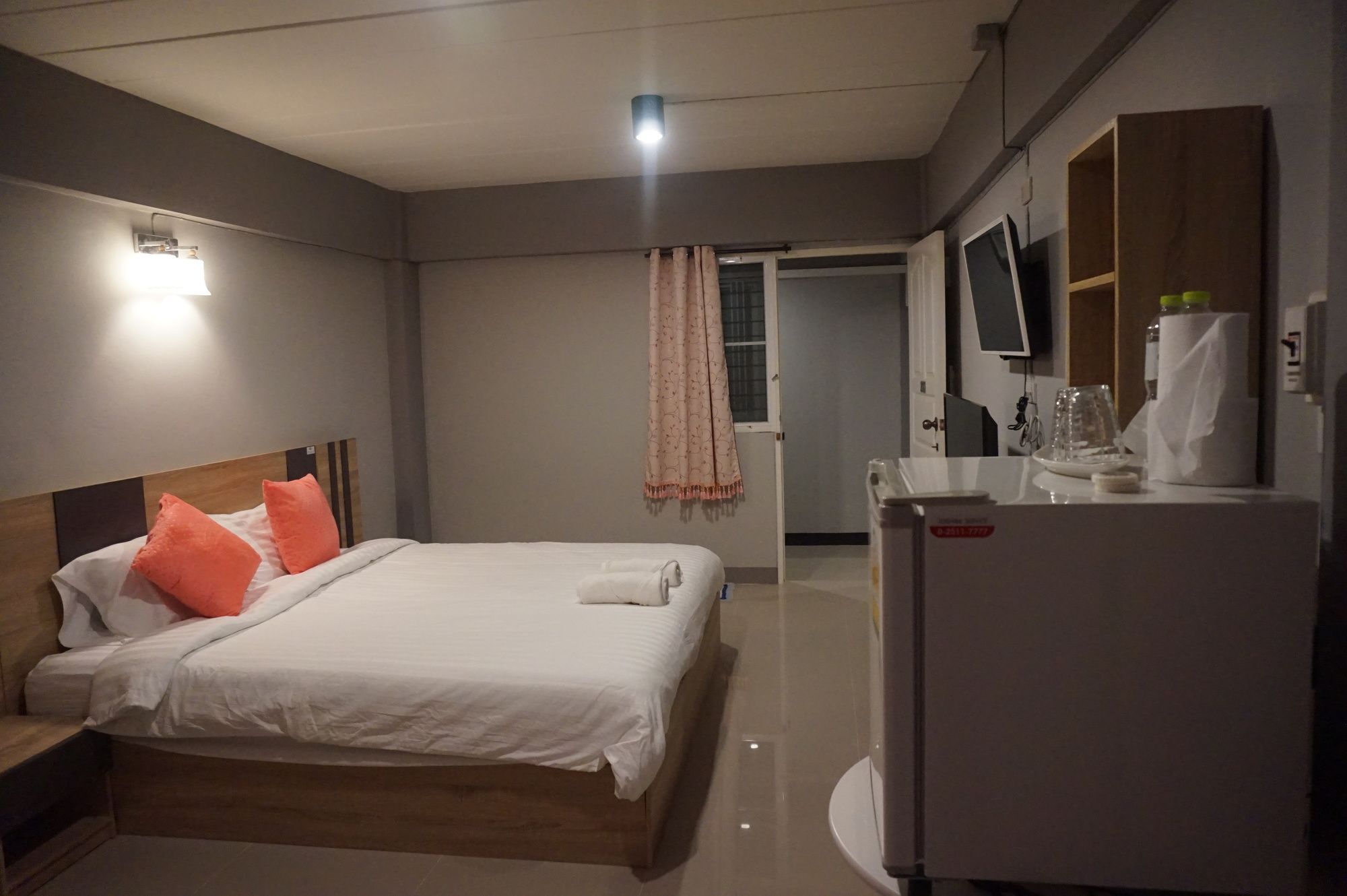 Rinrada Place Hotel Ubon Ratchathani Exterior photo