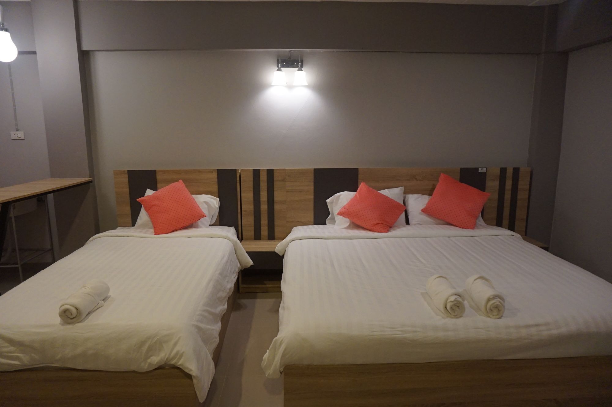 Rinrada Place Hotel Ubon Ratchathani Exterior photo