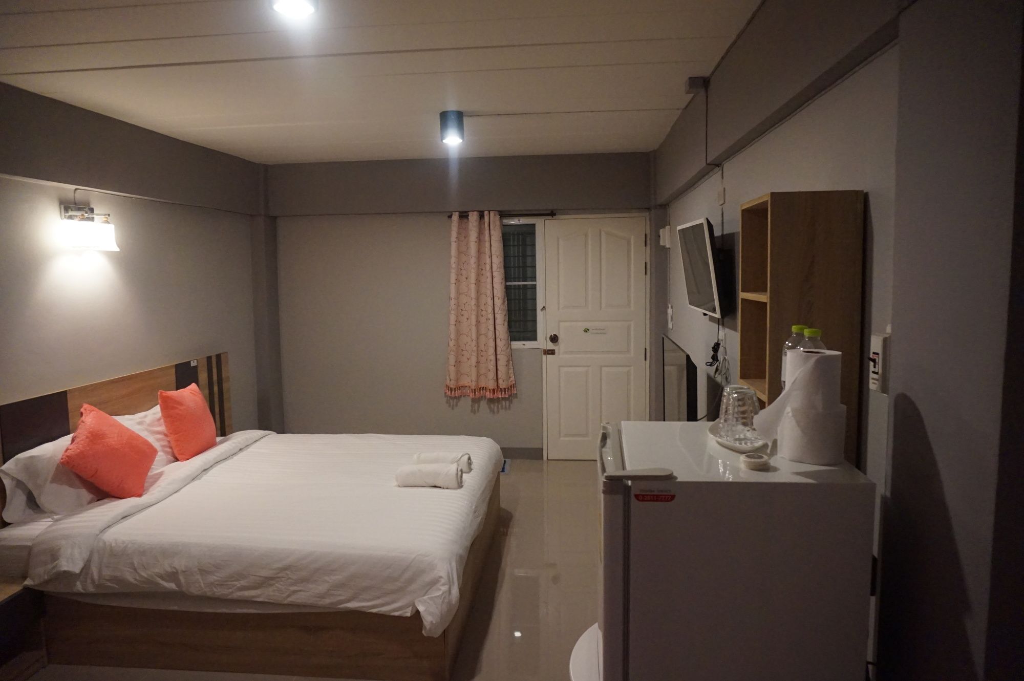 Rinrada Place Hotel Ubon Ratchathani Exterior photo