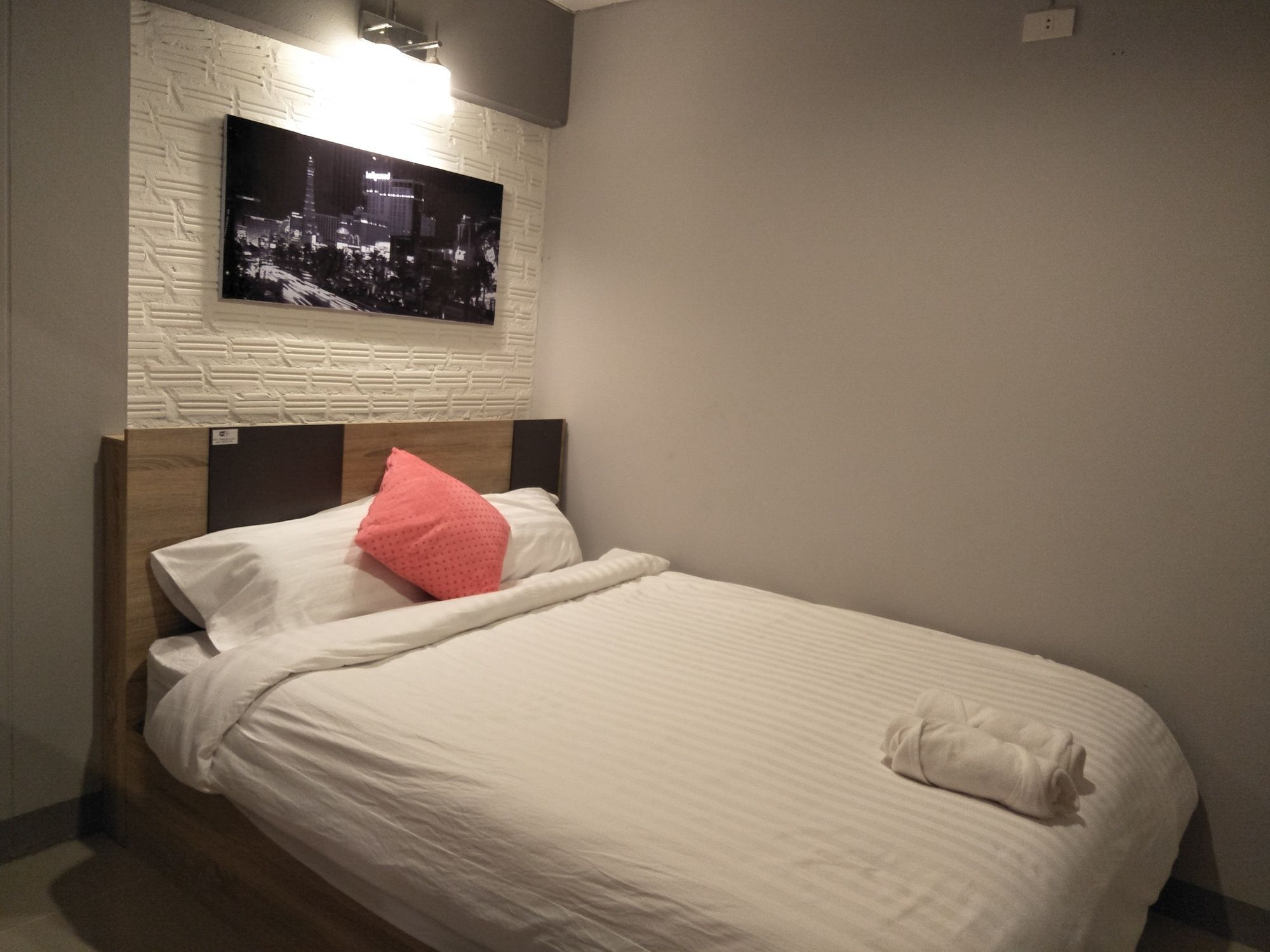 Rinrada Place Hotel Ubon Ratchathani Exterior photo